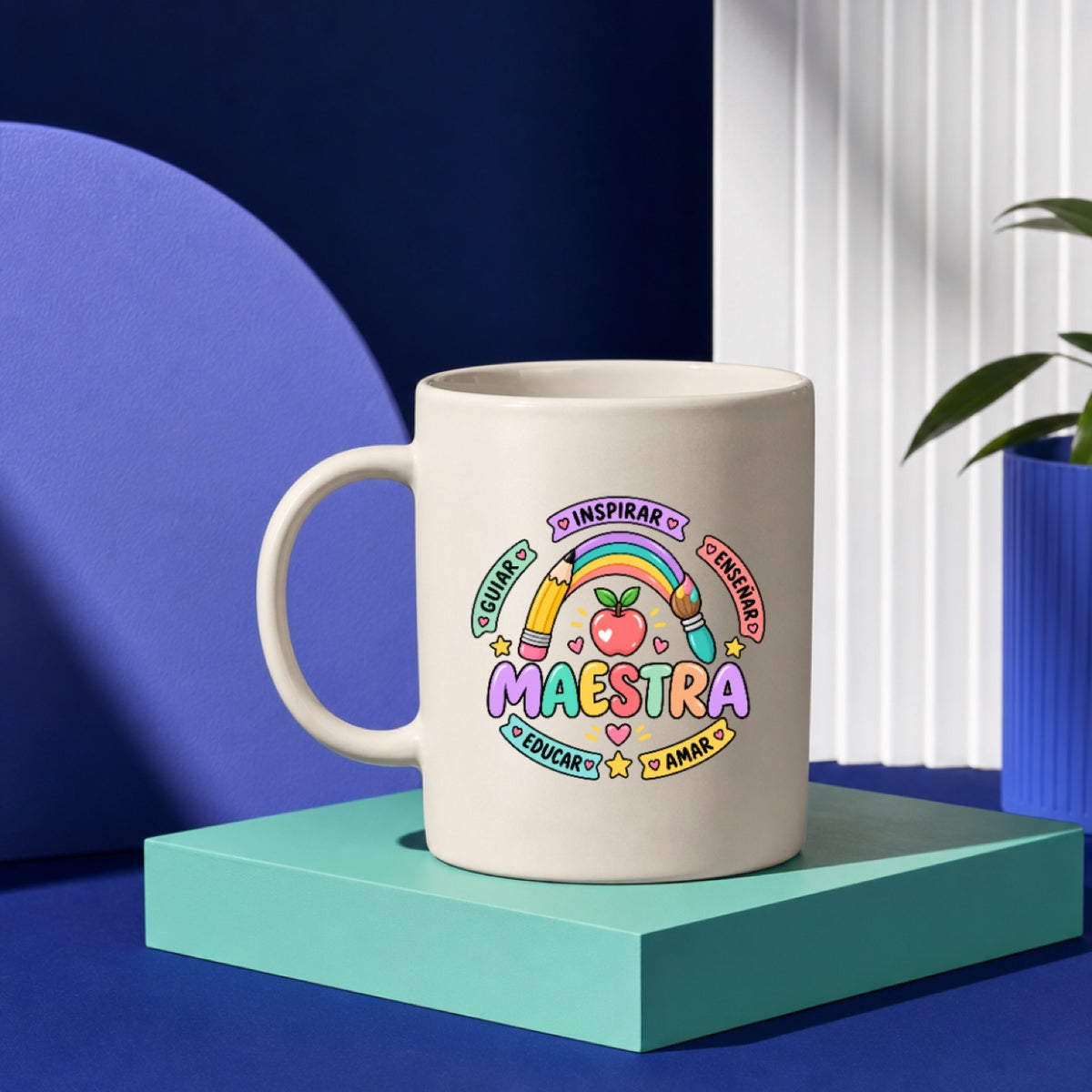 Taza con el sticker Maestra: guiar, inspirar, enseñar, educar y amar
